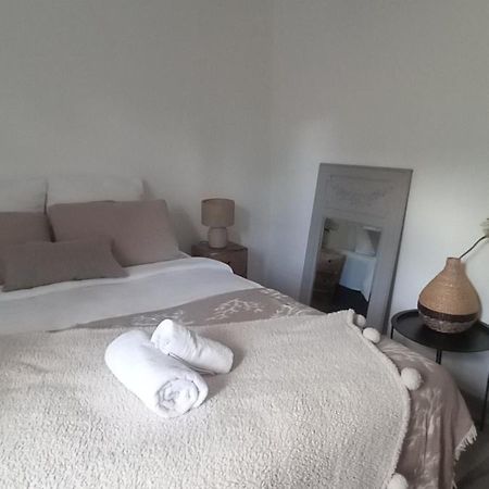 Saint-Just-le-Martel Chambre D'Hotes Independante A La Campagne מראה חיצוני תמונה